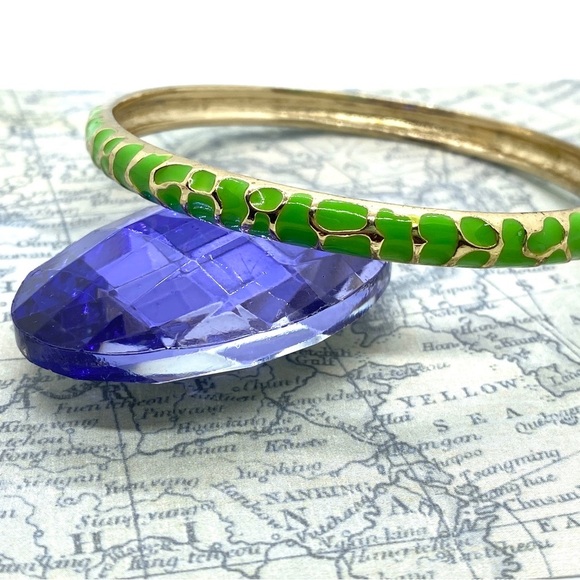Green Goldtone Bangle Bracelet - Picture 3 of 5